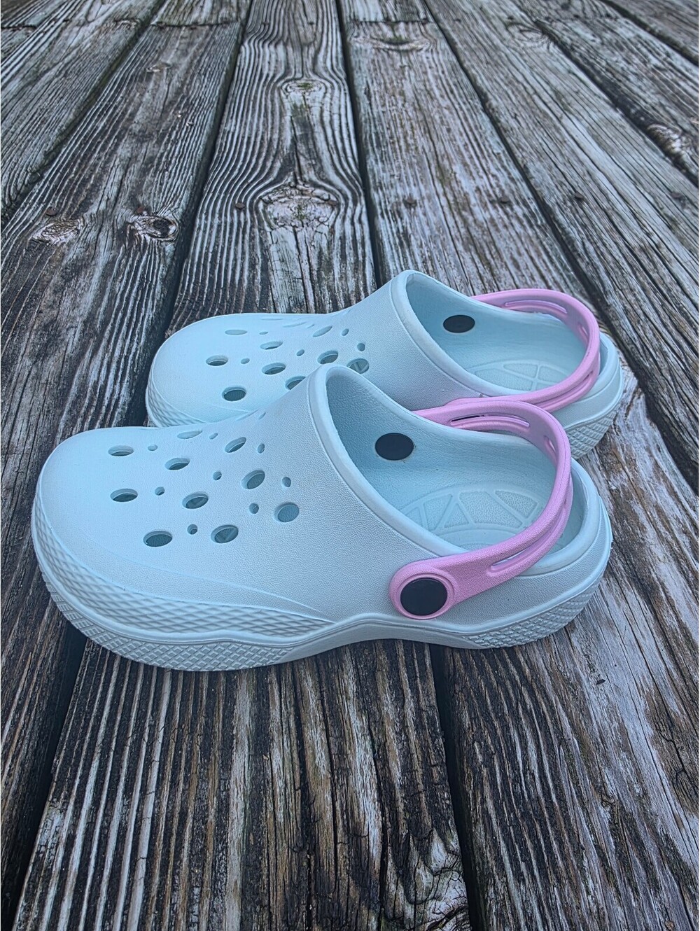 Kids no name clogs
